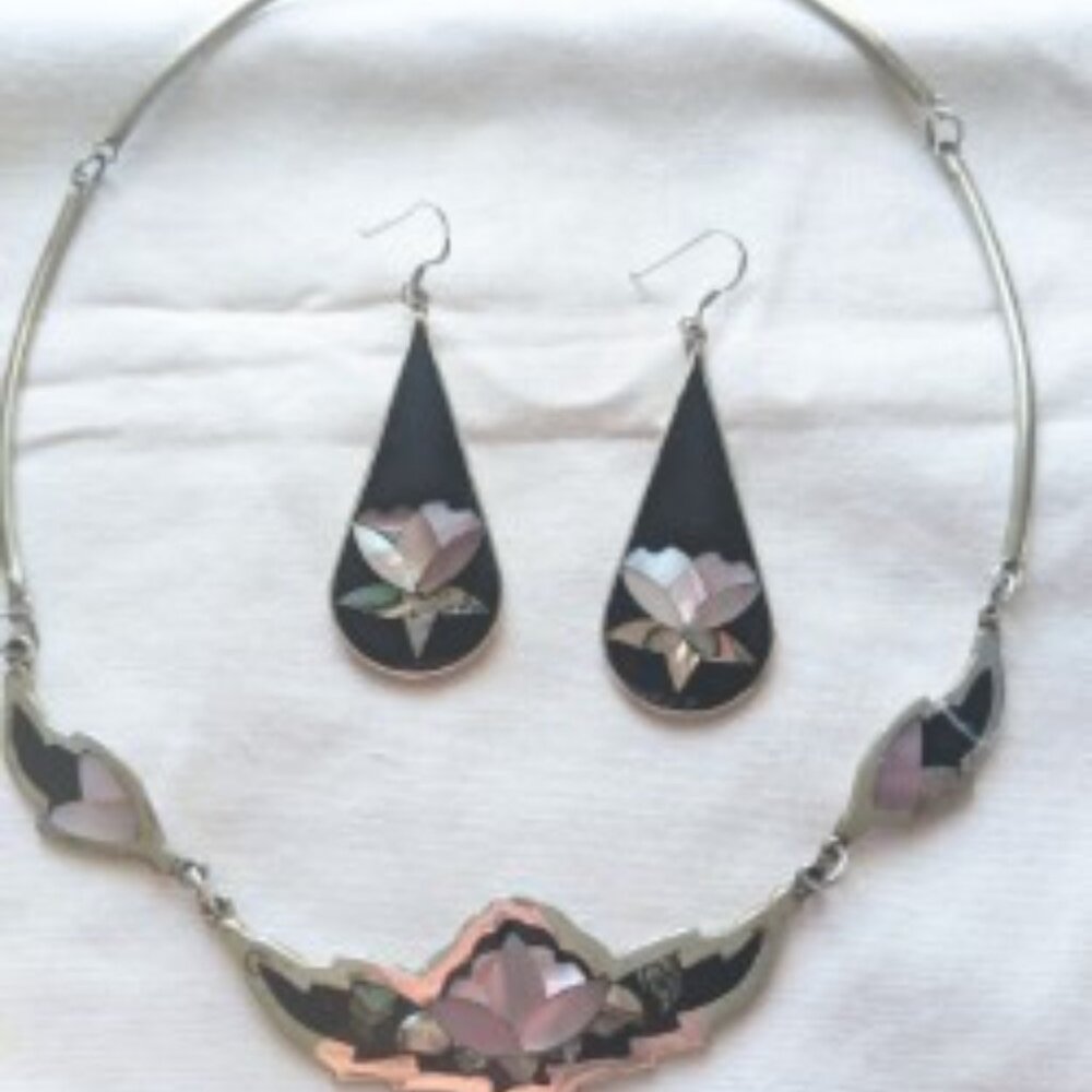 Mexico Alpaca Silver Black Inlay Abalone Necklace and Earring set - Picture 8 of 12